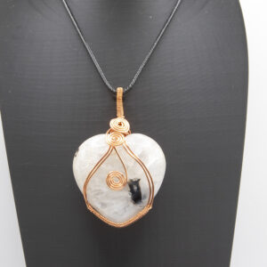 Incredible Quartz Heart with Carbon inclusion