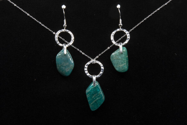 Malachite and sterling silver necklace and earring set