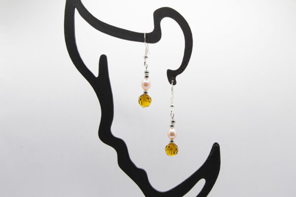 FRESHWATER PEARL AND AMBER COLOURED BEAD SILVER EARRINGS
