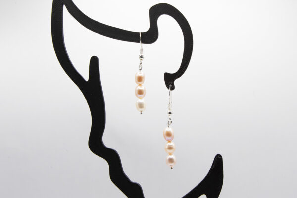 FRESHWATER PEARL DROPPLET EARRINGS