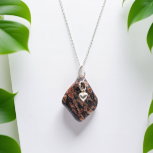 LEOPARD AGATE WITH SILVER HEART AND CHAIN