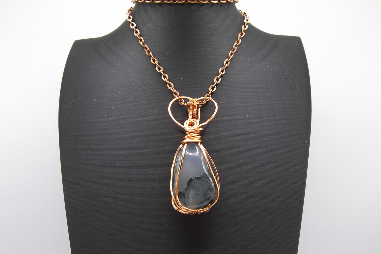 MOSS AGATE IN COPPER WIRE