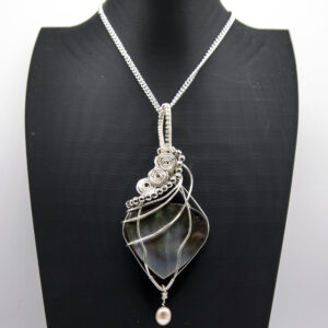 Black Mother of Pearl & Freshwater Pearl Wire-Wrapped Pendant Necklace