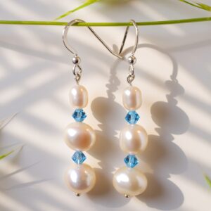 FRESHWATER PEARL AND SWAROVSKI EARRINGS