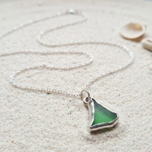 CORNISH SENNEN COVE GREEN SEAGLASS AND SILVER NECKLACE